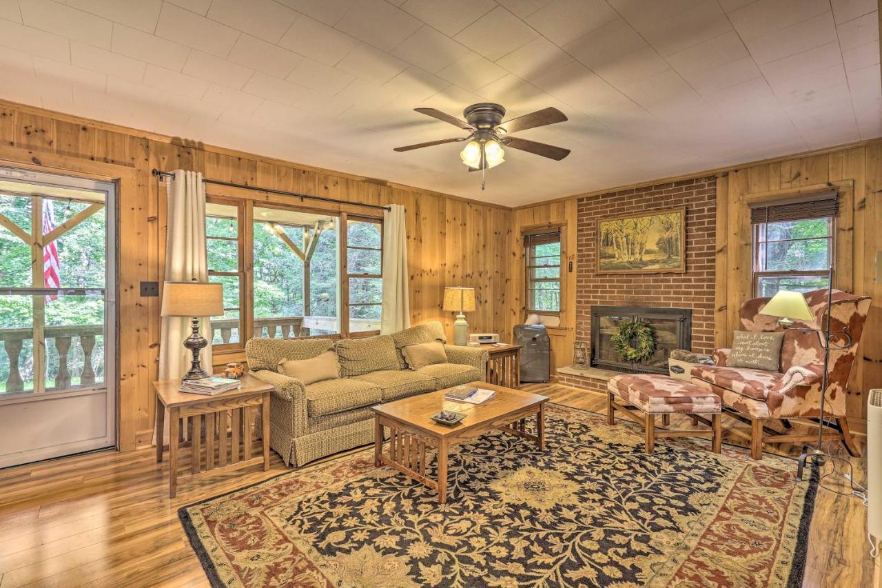 Вилла Peaceful Roaring Gap Retreat With Fire Pit And Patio! Экстерьер фото